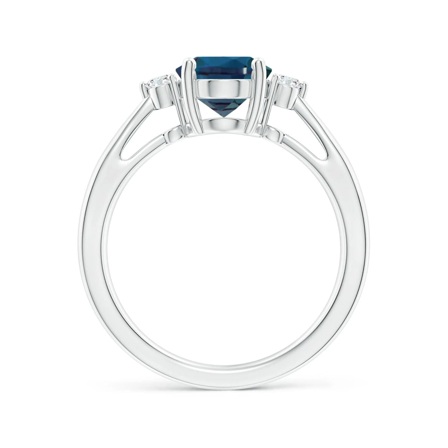 Oval Lab-Grown Alexandrite Tapered Side-Stone Ring detail