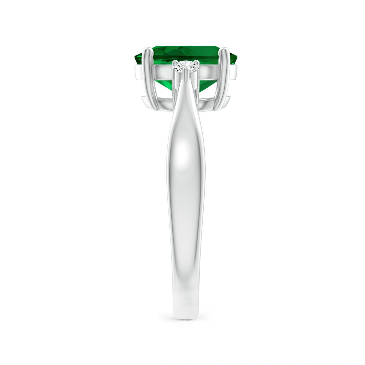 Oval Lab-Grown Emerald Tapered Split-Shank Ring with Diamond Accents detail