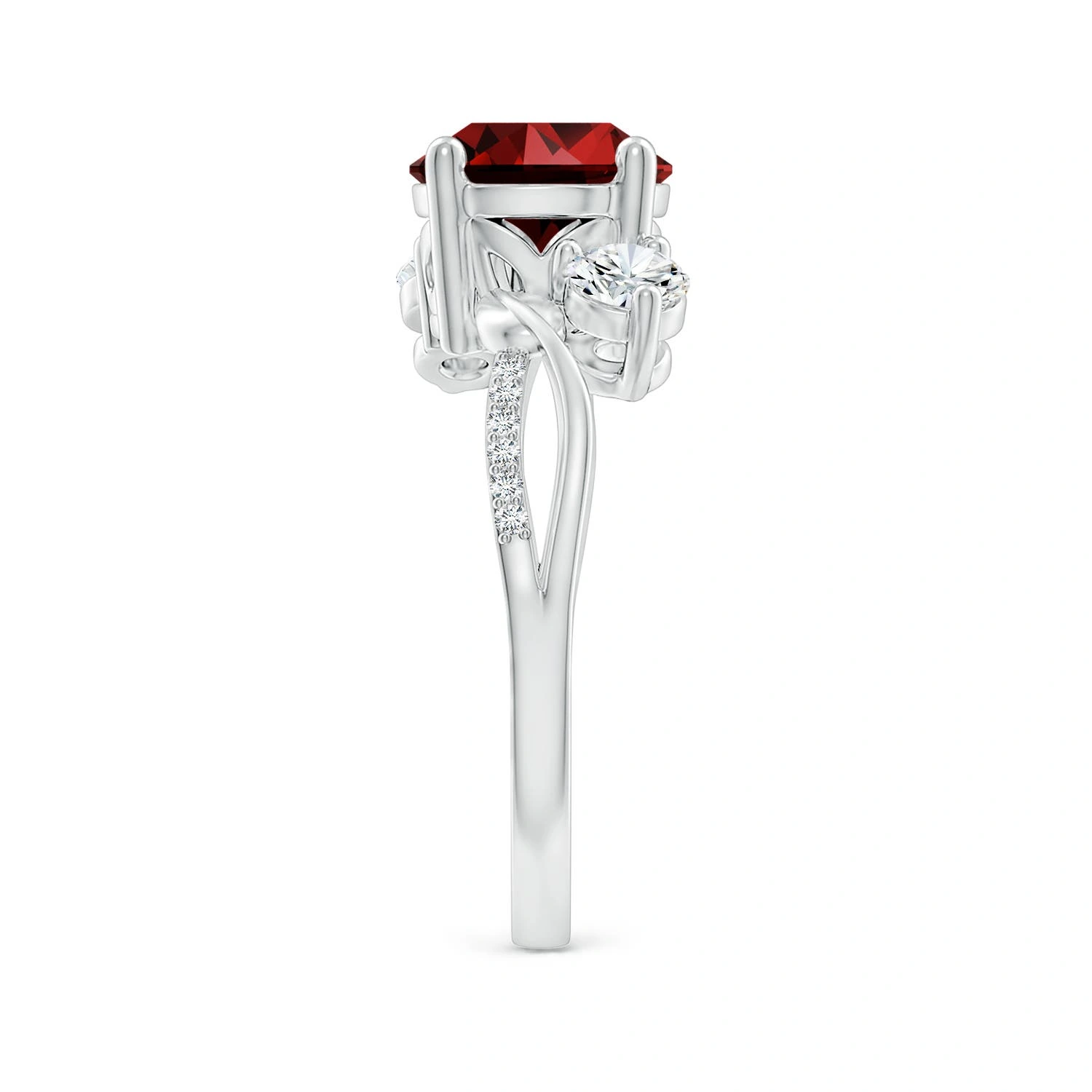 Round Lab-Grown Ruby Three-Stone Twisted Vine Ring detail